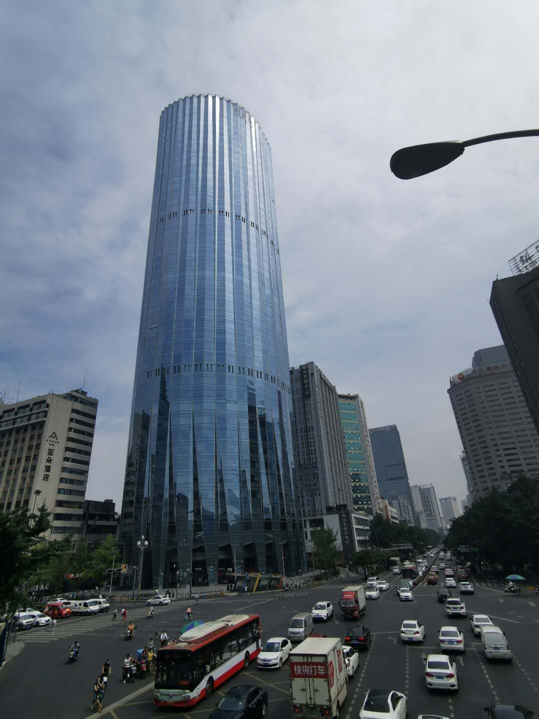 12亿信托到期又净亏582万川航集团弃sac大厦东原出手