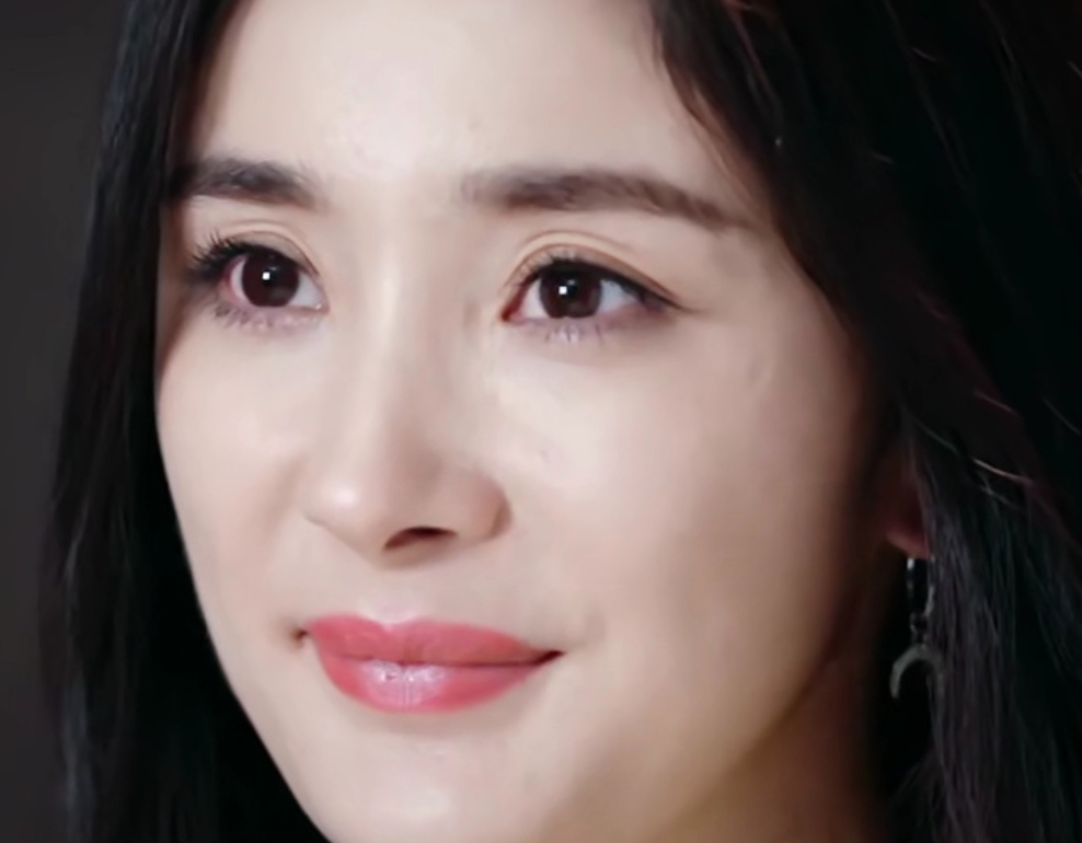 这个双眼皮贴的是认真的吗,也太给大幂幂的最引以为傲的眼睛拖后腿了