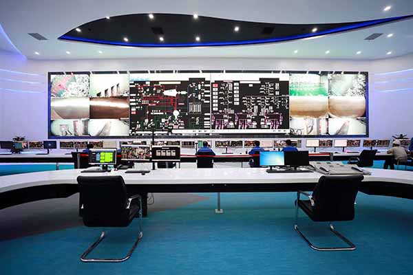 通过采用dcs(分散控制系统)及ecs(电气控制系统),对全厂生产全过程