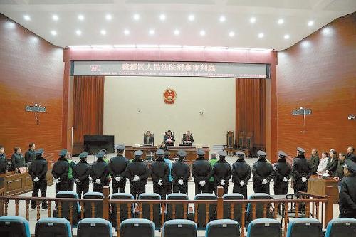 河南许昌:宣判一恶势力犯罪团伙   正义网讯(记者刘立新 通讯员塔二