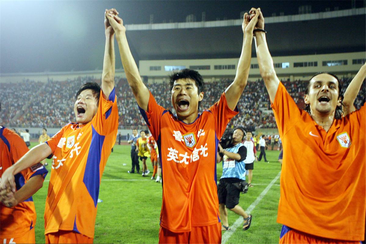 鲁能19岁天才点亮中国足球未来！中超首秀轰超级世界波，真自信_PP视频体育频道