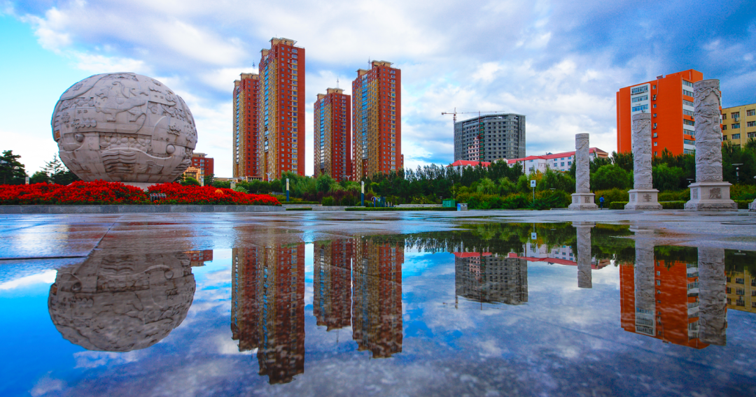 天光云影里的七台河于利军  摄齐齐哈尔兴十四村的"别墅"民居徐宝录