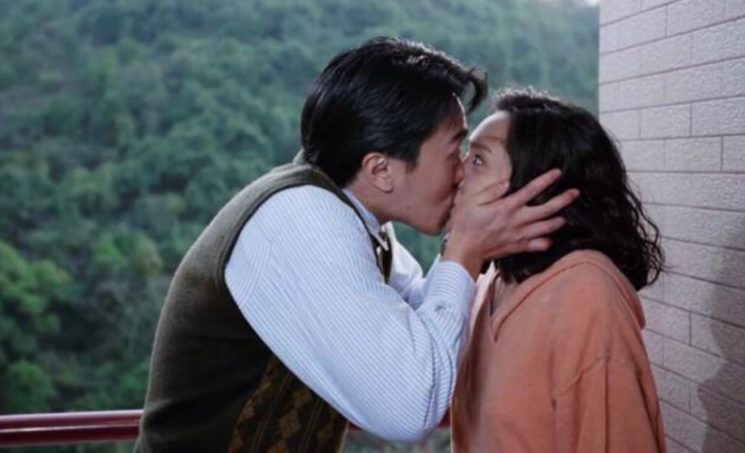 走近周星驰的女人,又一个个离开他