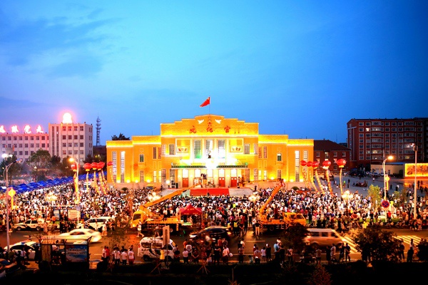 齐齐哈尔市碾子山区山城之夏音乐会开幕