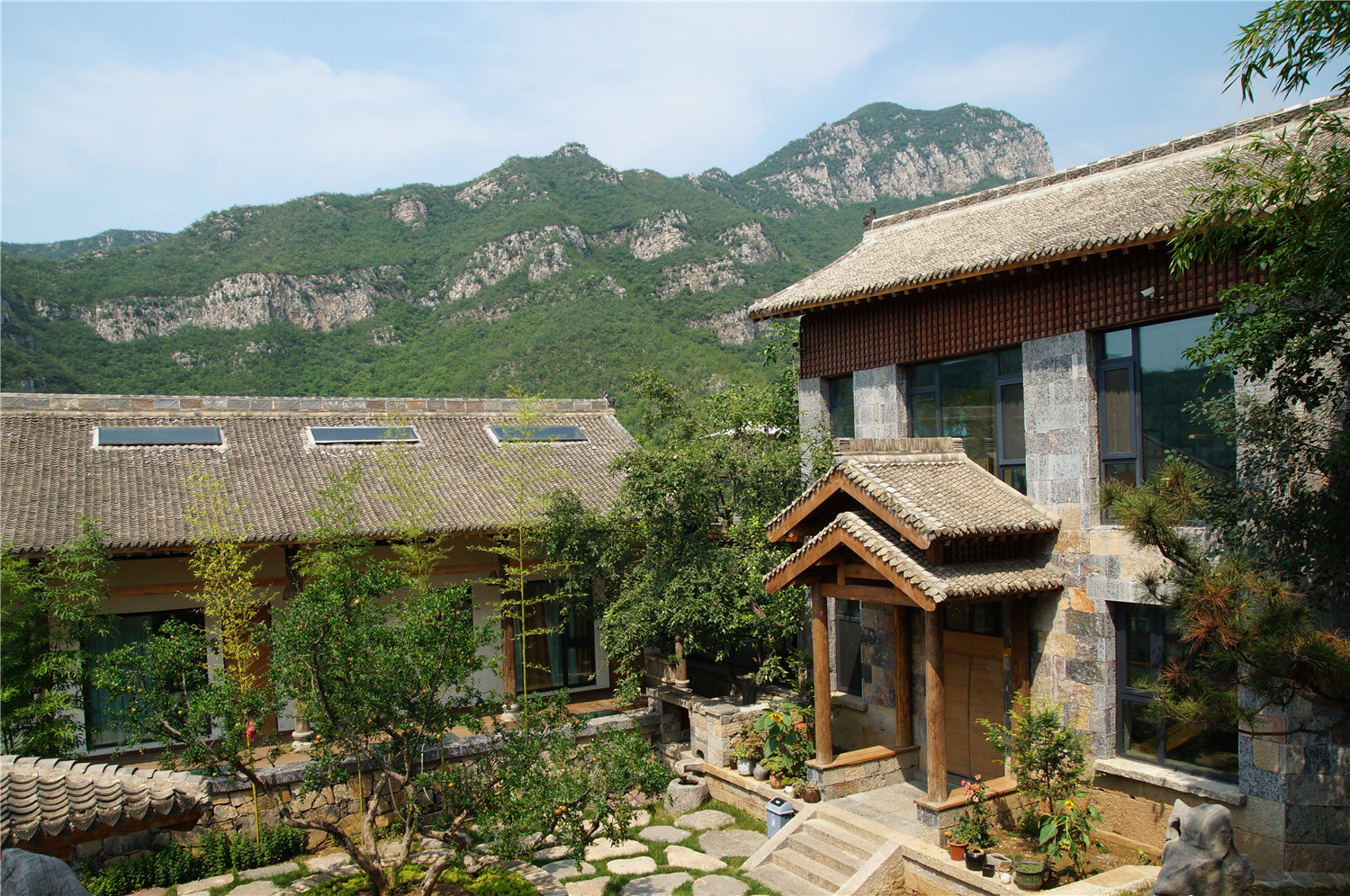 这是河南省焦作市修武县岸上村民宿"朴居"内一景.新华社记者李文哲摄