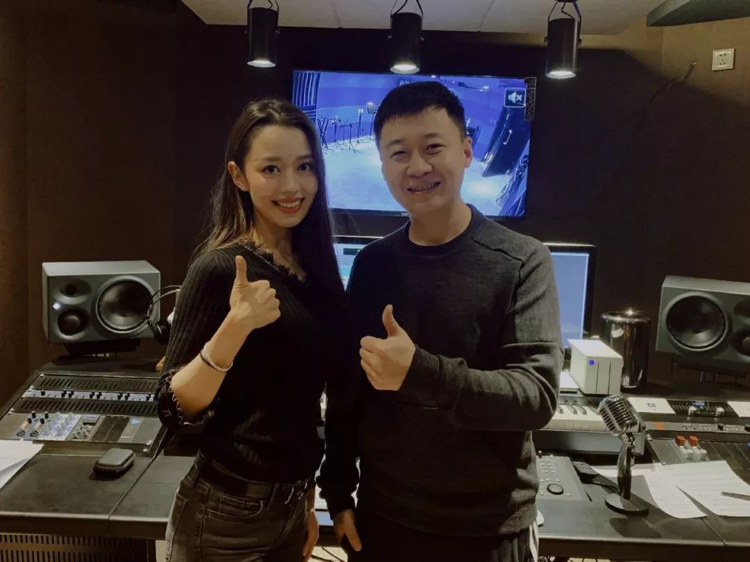 在北京2022年冬奥会和冬残奥会第一届冬奥优秀音乐作品发布会上,汤非