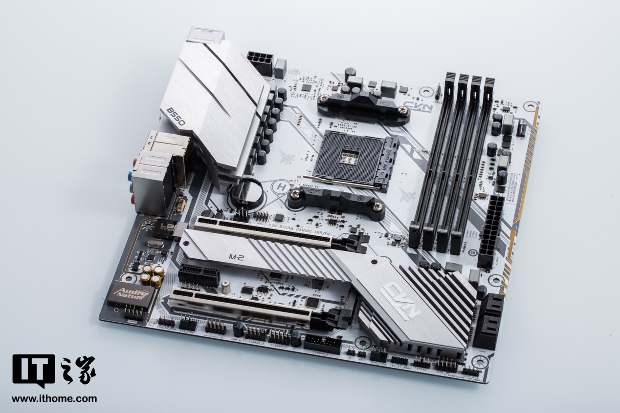 七彩虹cvnb550mgamingfrozen体验颜值在线实力担当