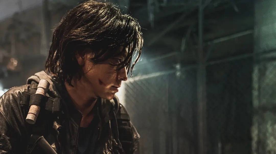 《釜山行2》口碑崩塌,"大换血"的系列电影出路在哪?