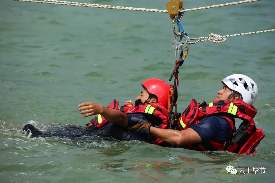 一,横渡救生本次实战演练科目设置分五个部分据了解有木有超燃