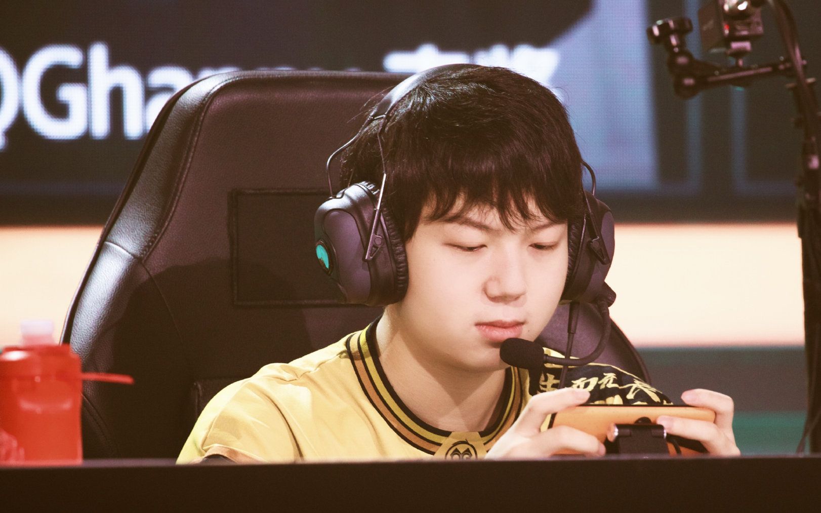 妖刀用镜挽狂澜qg焕然一新晋级世冠八强