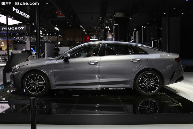 2020成都车展 起亚新k5凯酷探馆实拍