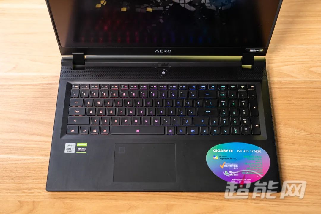 技嘉aero17hdrxb设计师笔记本评测虚拟主播的加力推进器