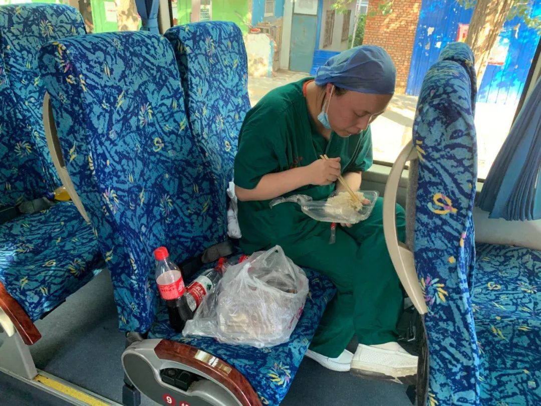 他们在争分夺秒!|大连|新冠肺炎_新浪新闻