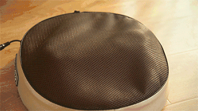 ▲“补”为顺时针按摩穴位，“泄”为逆时针按摩，可以调理脏腑，补其不足、损其有余，保持平衡。