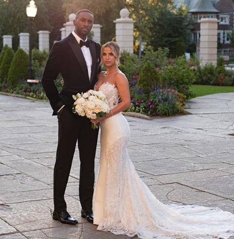 今日图集:快船内线帕特森金发美妻沙拉-纳塞