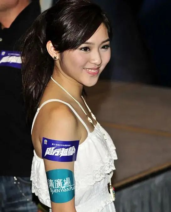 香港十大90后美女都是肤白貌美魔鬼身材凭缘何难大红