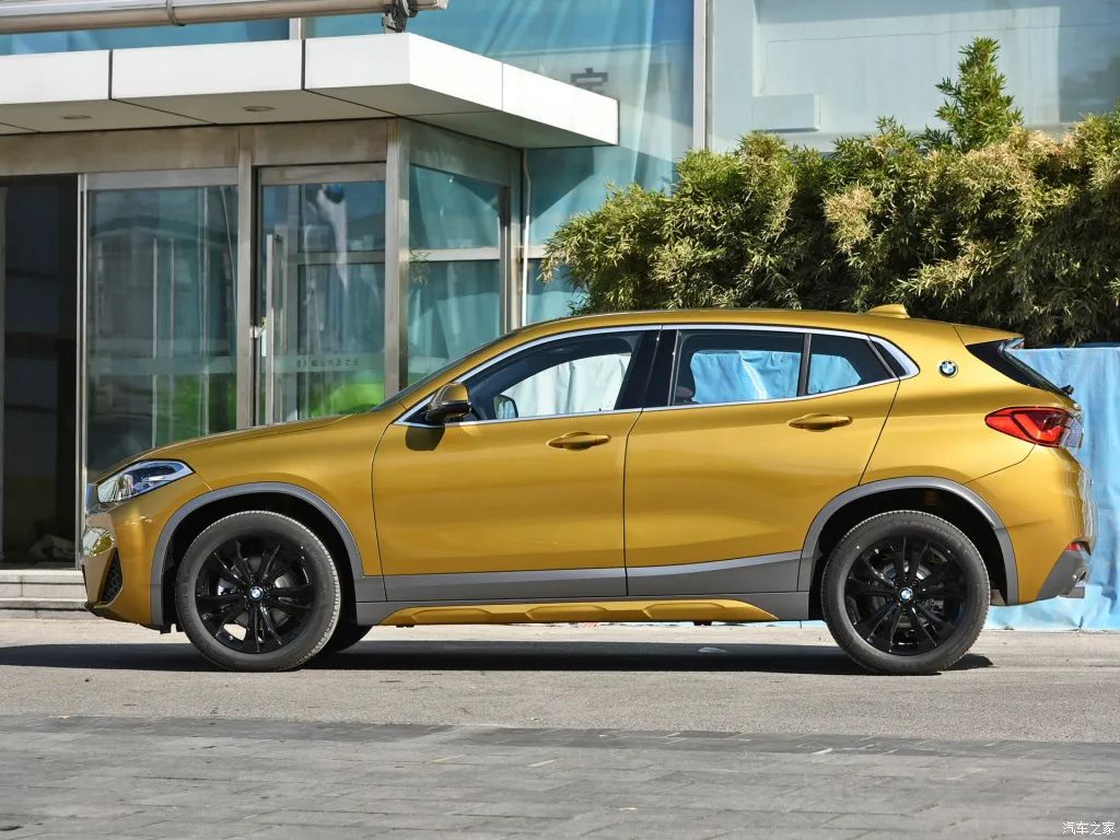 国产后直降4万，标配LED大灯+全景天窗，这台SUV真香！