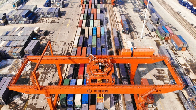 铁路货运量印证中国经济回暖,多项指标刷新历史纪录
