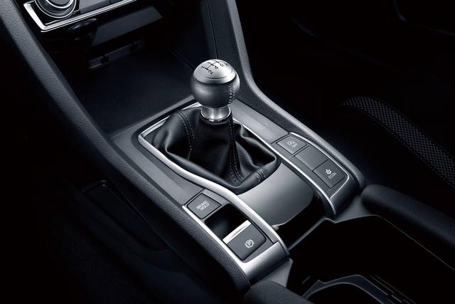 试驾全新思域Hatchback：连TA的“呼吸”都令人着迷