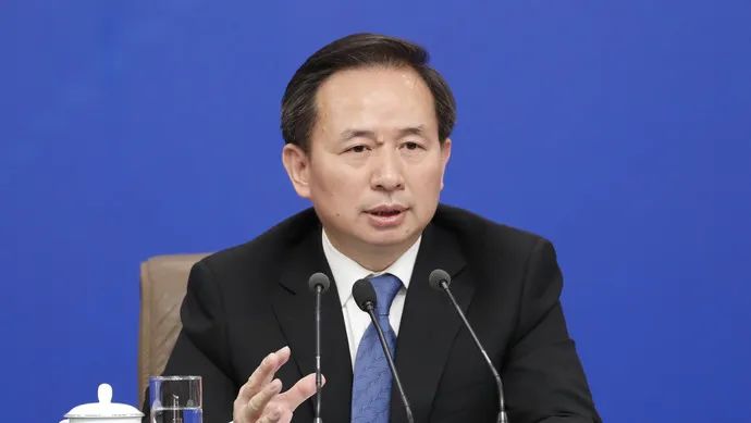 上海山东同日选省级政府一把手他是最年轻省长之一