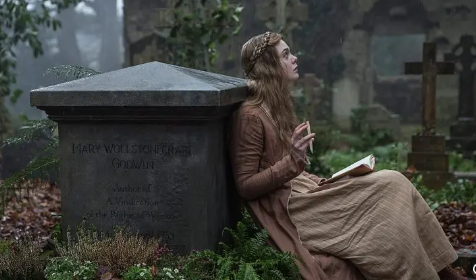 维亚雷焦镇附近的沙滩上,雪莱的尸体就掩埋在那大海与松林之间,葬礼