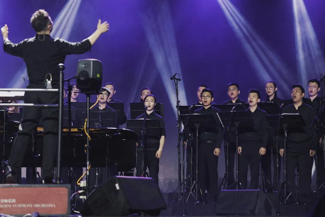 彩虹合唱团与misa如约而至点击回看