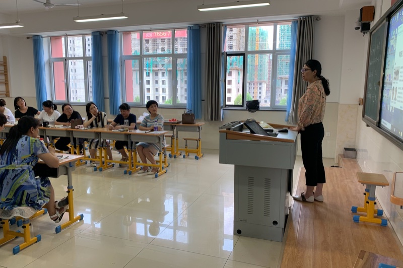 荣成一中开展高考试题研讨学科教研活动