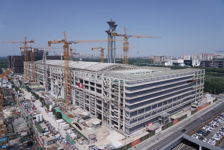 7月29日，国家会议中心二期主体工程钢屋盖合拢。北京市重大项目办供图