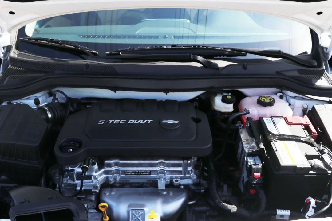 还盯着朗逸、轩逸？10万元买它更值！