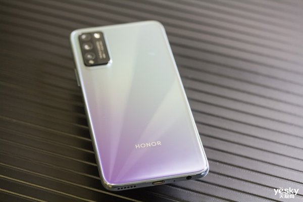 更受年轻人喜爱的5g影像手机荣耀30青春版评测