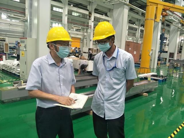 上虞区驻企服务员陈永明:企情日记助"闯关"