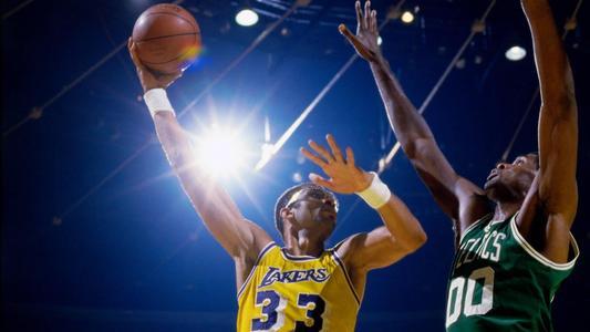 ç¡æ³éå¶çåå¤§é²æ»æè¡ï¼è©¹å§æ¯å¦åçªç ´åç¬¬10ï¼å3åå¹¾ä¹å¤±å³