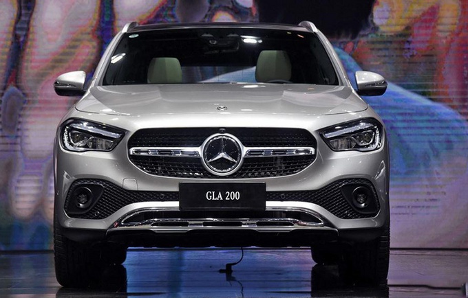 全系1.3T，奔驰全新GLA将推入门，27万你买它还是宝马X2、奥迪Q3