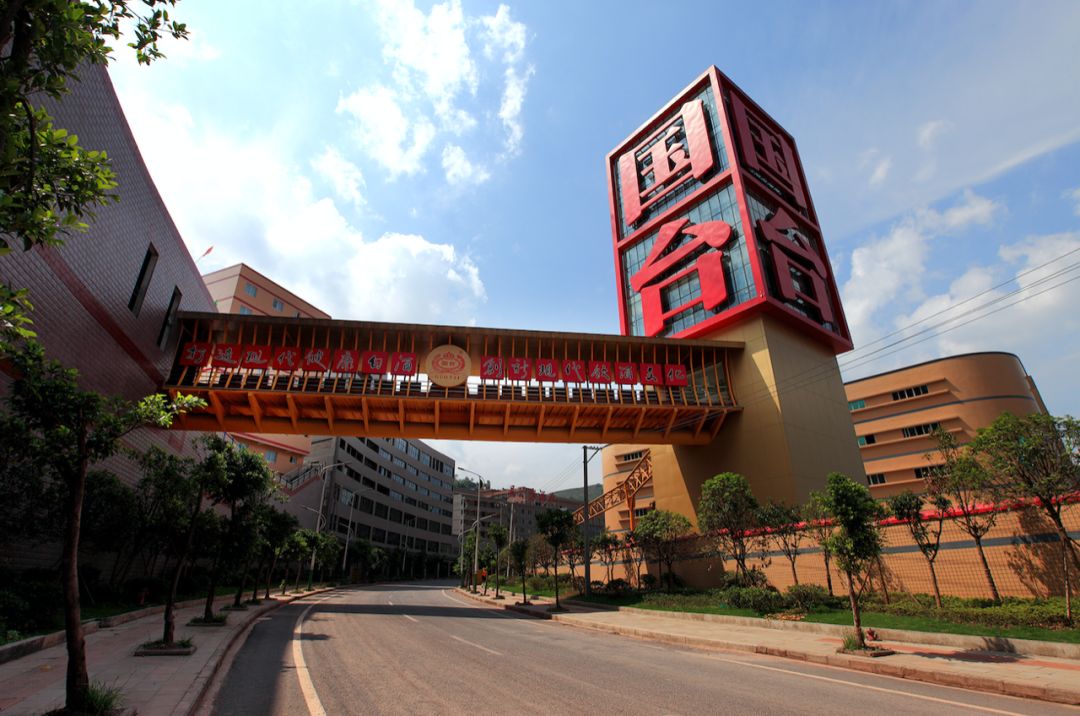 酒商为什么选国台一文看懂酱酒持续热国台会更火逻辑