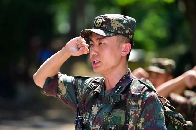 献礼八一且看中国军人的入伍誓词