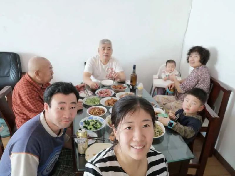 61㎡住一家七口,为了四世同堂暖心爆改,网友:看哭了!