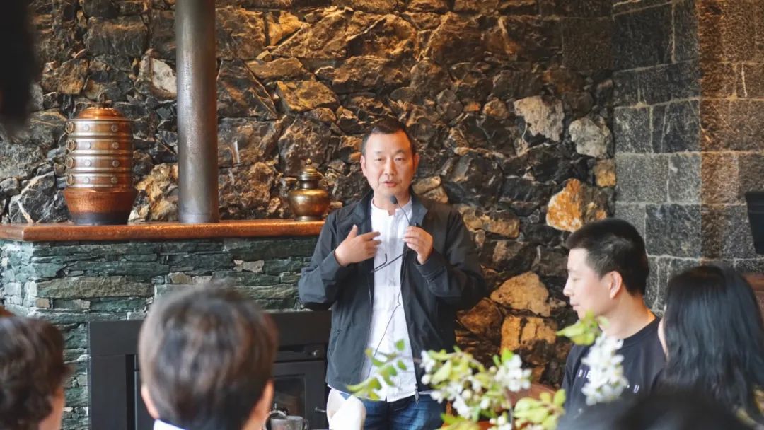 费勇人生本苦如何获得幸福香格里拉修心之旅