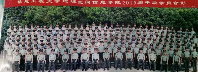 我的帅炸军校毕业照,都是青春的味道