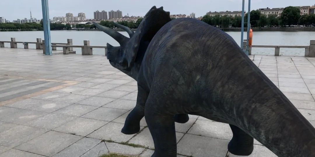 三角龙