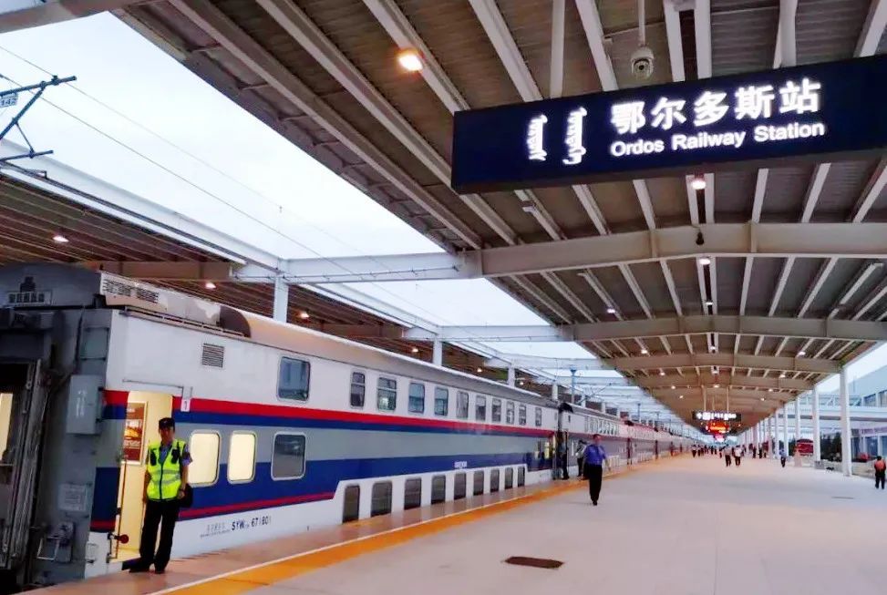 硬卧178元起全程8小时49分t268次双层旅客列车开行西安至鄂尔多斯中国