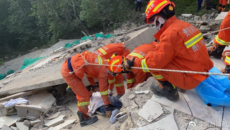 贵州一栋2层农房垮塌致3死2伤 事故原因正调查