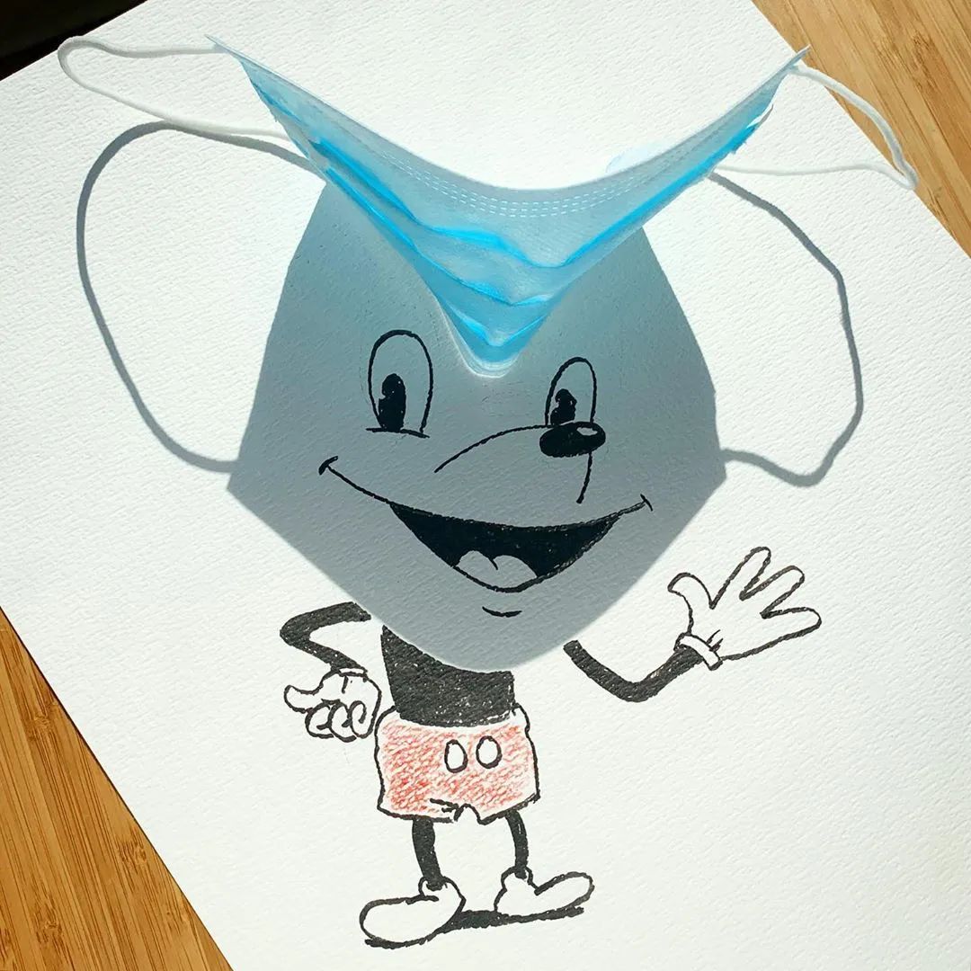 天天戴的口罩,摆在桌子上随便填两笔,就成了米老鼠:香蕉的影子,可以当