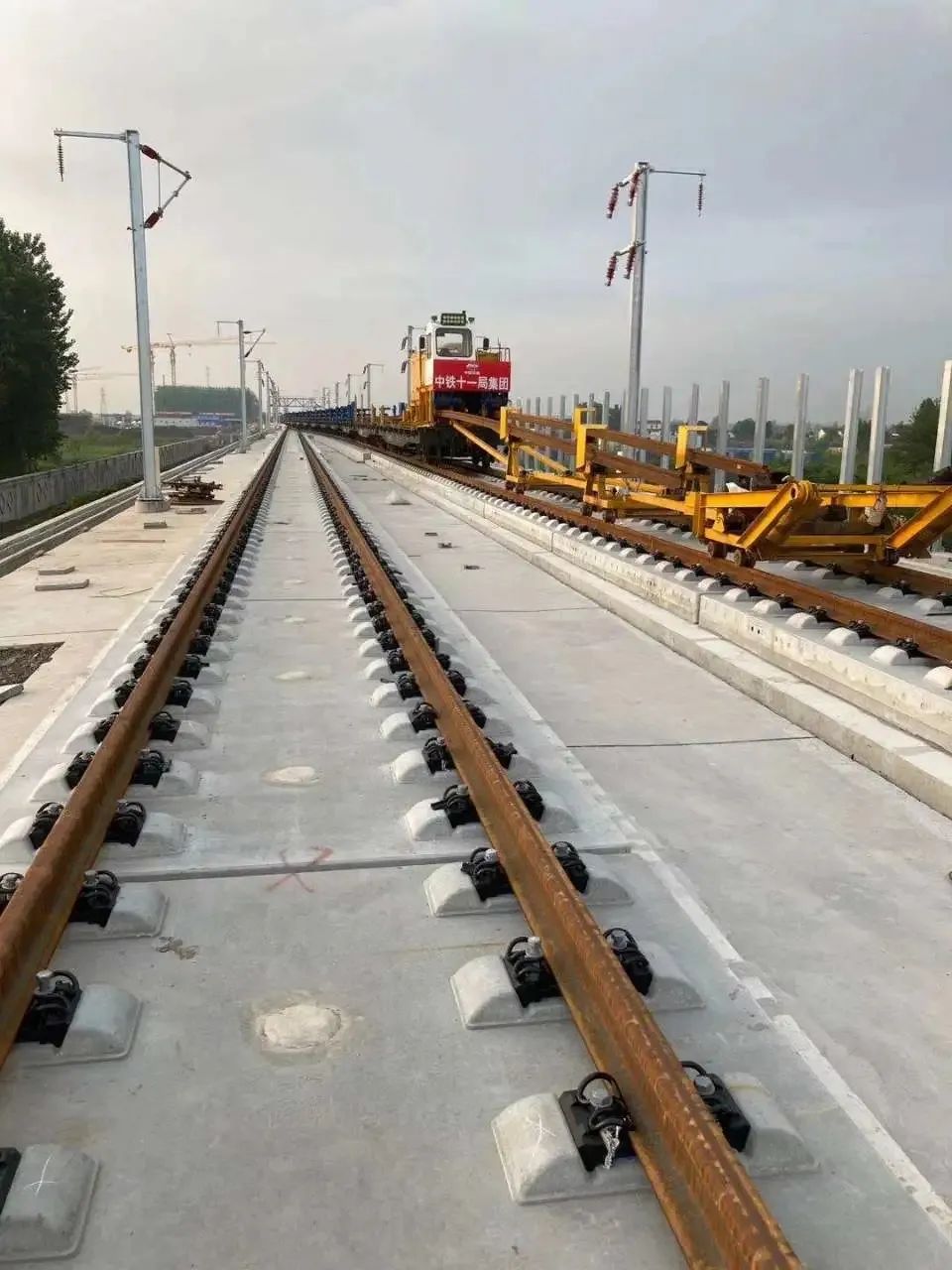 首条电车线成功架设!盐通高铁离正式开通又近一步!