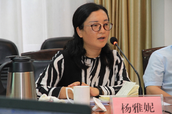 甘肃惠普律师事务所律师吴继红在会上发言甘肃久铭律师事务所主任梁