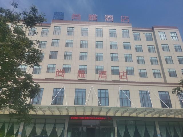 邢台沙河一顾客吃饭消费932元 酒店拒开发票