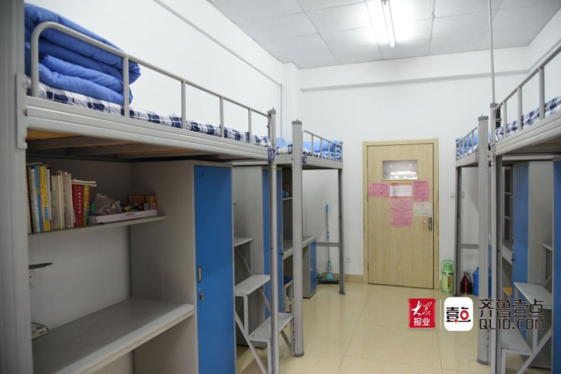 直击泰安一中新校区学生离校现场,把整洁的校园留给学弟学妹们