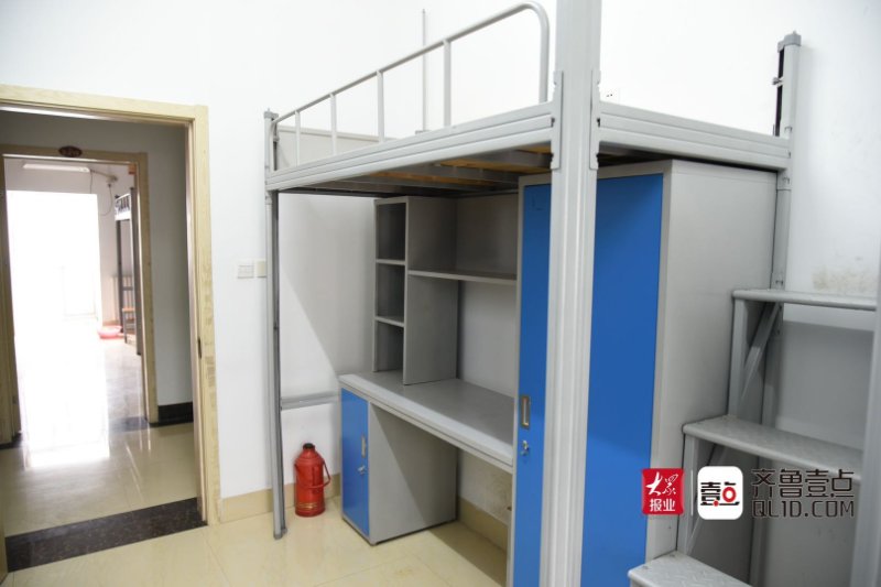 直击泰安一中新校区学生离校现场,把整洁的校园留给学弟学妹们