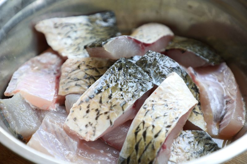 麻香辣香鲜香,久违的山东特色鱼菜"瓦块鱼"|鱼菜|鱼|香辣_新浪新闻