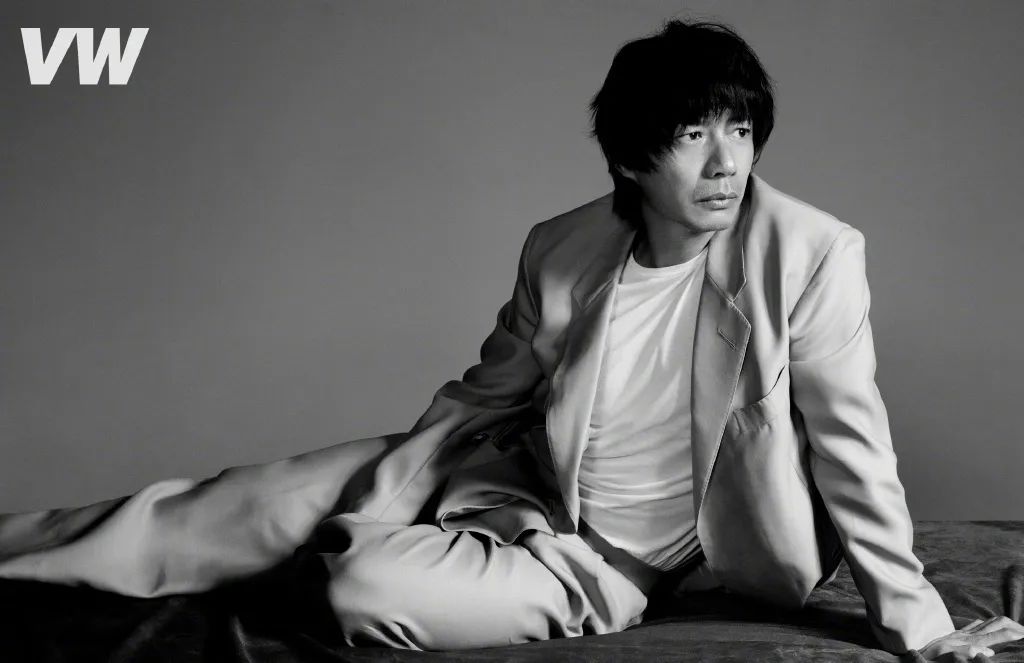 国内男星都爱复古风丨赏色|写真|复古|梅远贵_新浪新闻