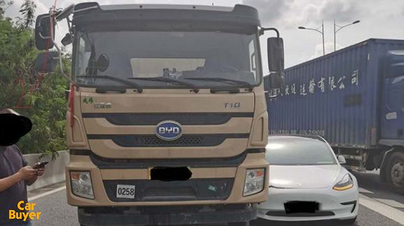 市值飙升的特斯拉真的完美无缺吗？